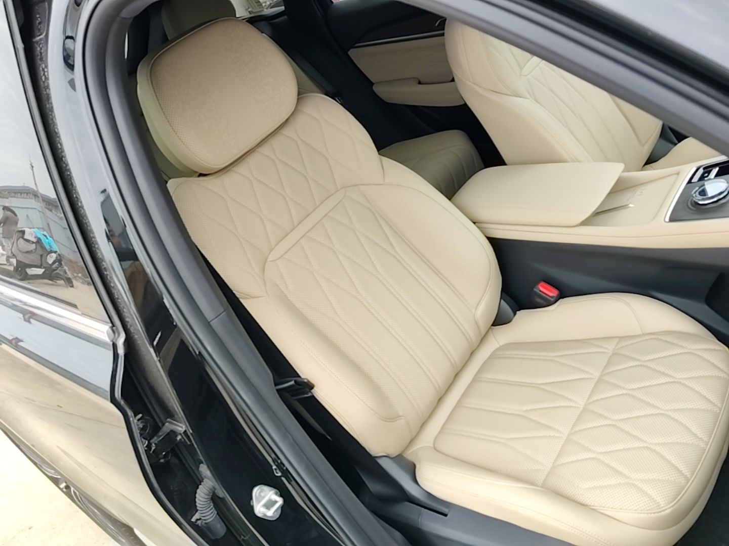 Geely Auto Monjaro L 2025 Dongfang Yao 2.0TD Automatic Lanxing Edition — снимка 19