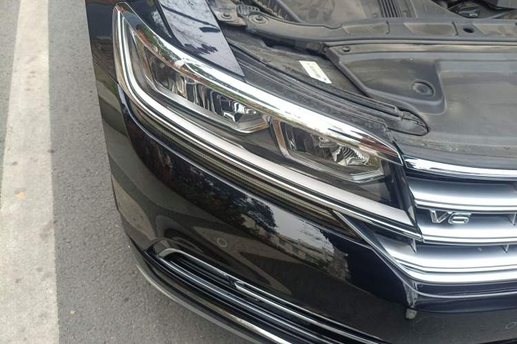 Used Volkswagen Phideon 2018 Revised Version 380TSI Two-Wheel Drive Business Edition