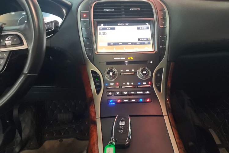 Used Lincoln Nautilus 2019 2.0T Four-Wheel Drive Zunya Edition China VI Standard
