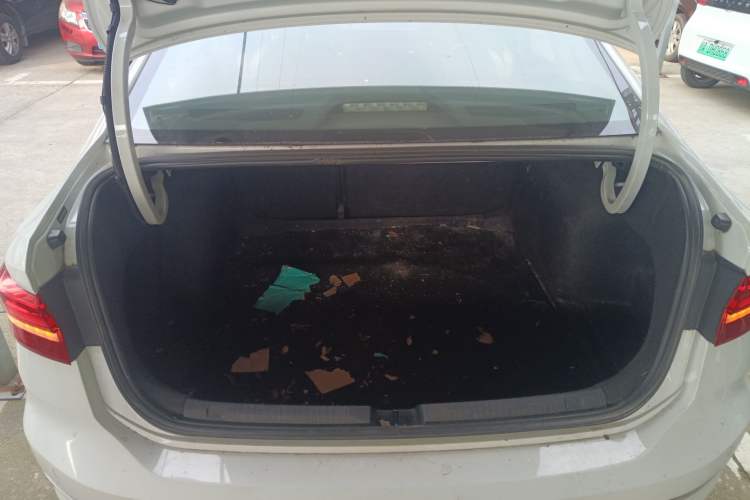 Used Volkswagen Lavida 2019 1.5L Automatic Fashion Edition China VI
