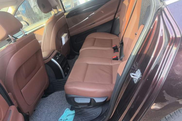 Used BMW 5 Series GT 2015 528i Leading Model Left Rear Seat