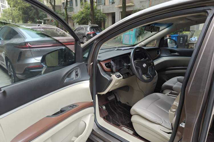 Used Buick GL8 2014 2.4L CT Luxury Business Comfort Edition Driver Seat