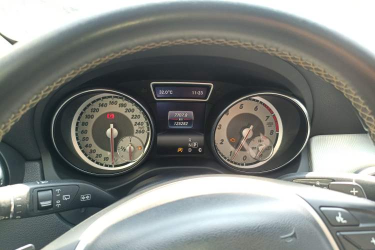 Used Mercedes-Benz GLA 2016 GLA 200 Fashion Model Instrument Cluster