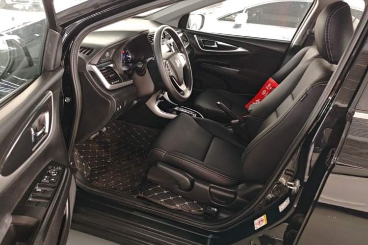 Used Honda Crider 2015 1.8L automatic luxury edition