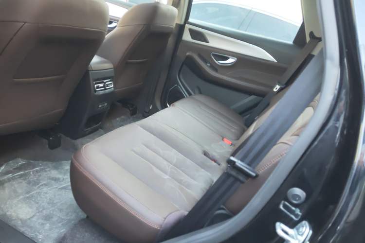 Used JETOUR X95 2023 1.6T DCT Era Edition 7-Seater