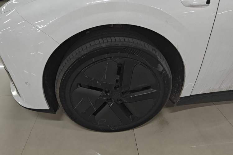 Used Li Auto Li Auto i6 2025 Model Two-Wheel-Drive Standard Type