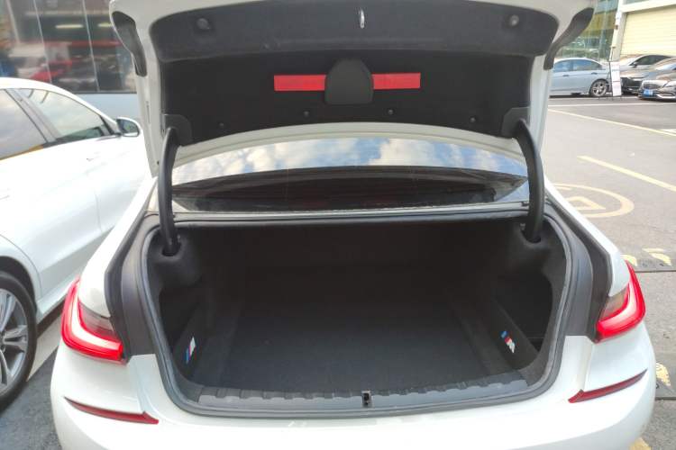 Used BMW 3 Series 2021 Second Facelift 325Li M Sport Night Edition Package Trunk