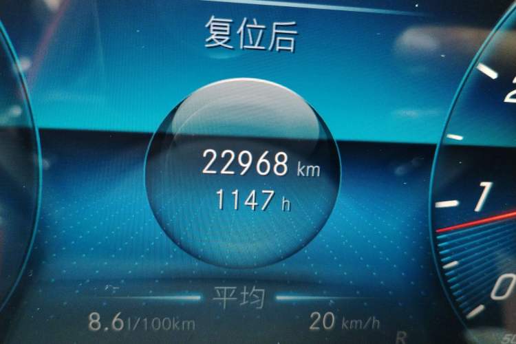 Used Mercedes-Benz A-Class 2022 Second Facelift A 200 L Sport Sedan Fashion Version Odometer Close Up