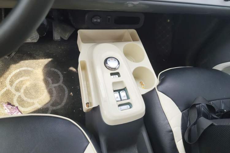 Used CHANGAN NEVO Lumin 2024 130km Qingyue Version Gear Lever
