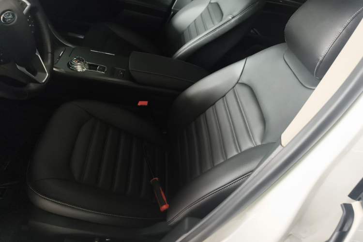 Used Ford Mondeo 2018 EcoBoost 180 Smart Control Fashion Model China VI Standard Left Front Seat