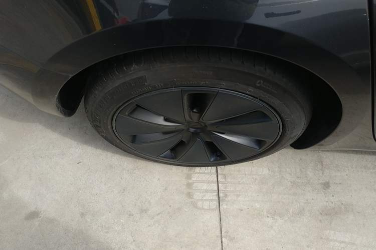 Used Tesla Model 3 2023 Rear-Wheel-Drive Version
