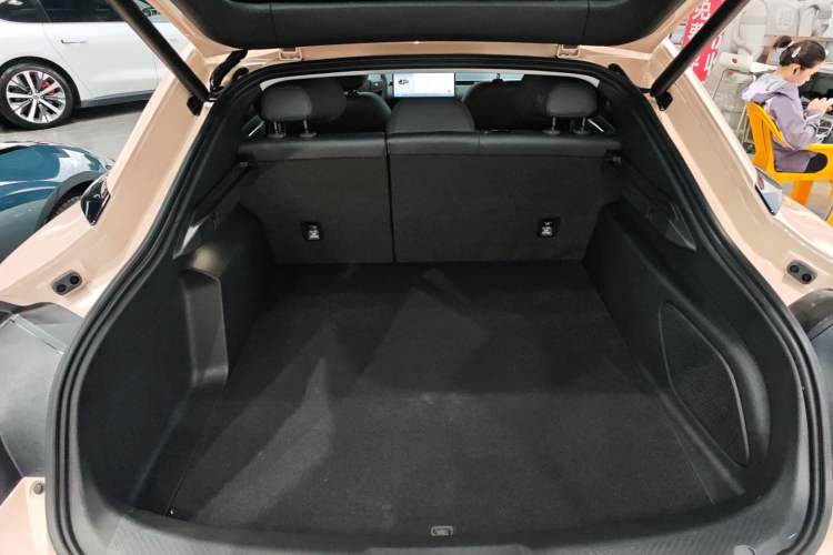 Used XPeng MONA M03 2024 620 with Ultra-Long Range
