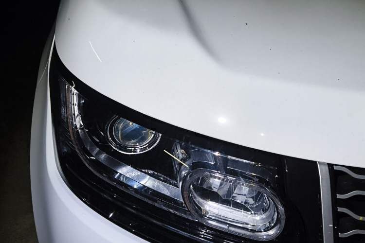 Used Land Rover Range  Right Front Headlight