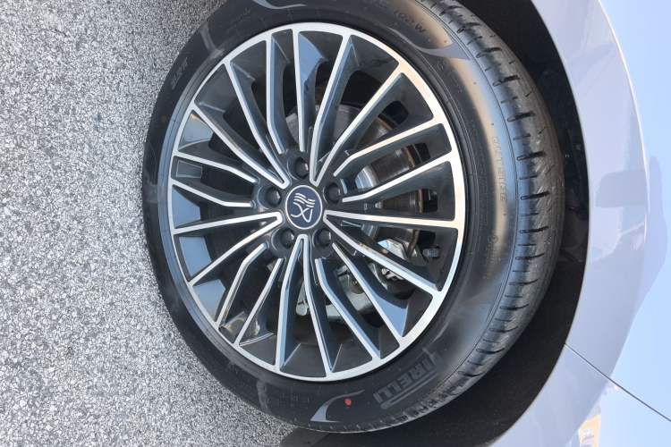 Used BYD Han 2025 DM-i 125KM LiDAR-Powered Intelligent Driving Model