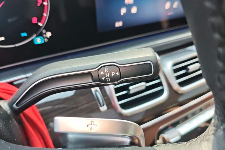 Used Mercedes-Benz GLE 2025 GLE 350 4MATIC Stylish Model Gear Lever