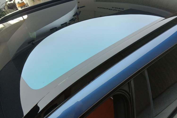 Used XPeng G9 2025 725 with Ultra-Long Range Max Roof