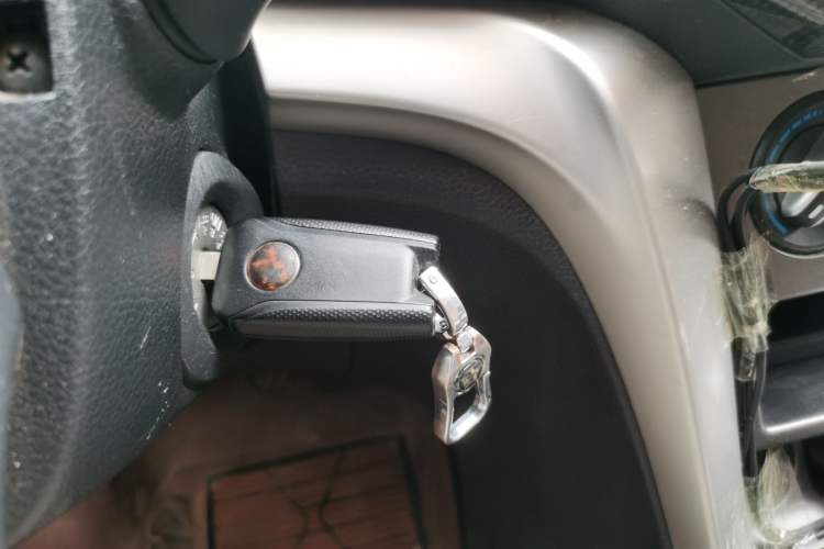 Used Venucia T70 2015 2.0L Manual RuiXiang Edition
