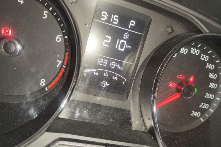 Used Volkswagen Lavida 2017 1.6L Automatic Comfort Edition
