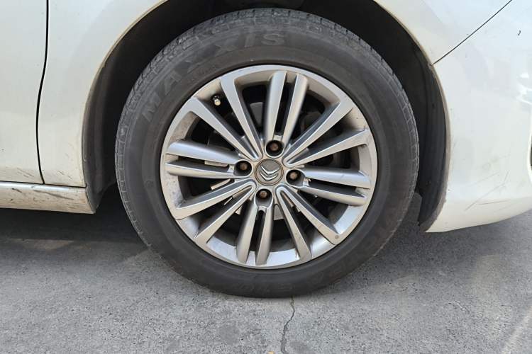 Used Citroen C4L 2014 1.8L Intelligent Drive Automatic Enjoyment Model Right Front Wheel Hub