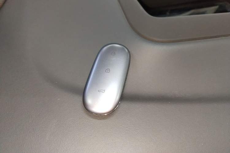 Used Li Auto L9 2022 Max model
