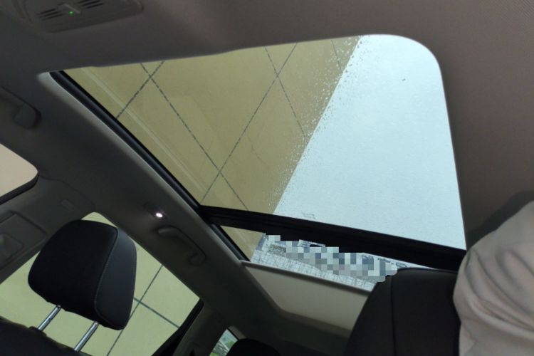 Used Hongqi HS7 2022 2.0T DCT Two-Wheel Drive Smart Connect Flagship Edition Seven Seats Headliner