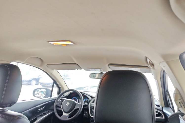 Used Suzuki S-Cross 2014 1.6L CVT Two-Wheel Drive Entry Model
