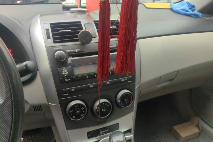 Used Toyota Corolla 2012 Luxurious Edition 1.6L Automatic GL Audio And AC Panel