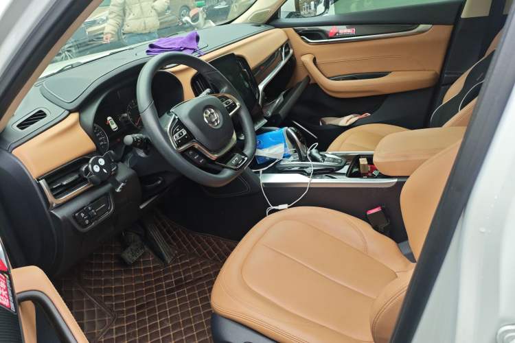 Used Brilliance V7 2018 280T DCT Luxury Model 5 Seats
