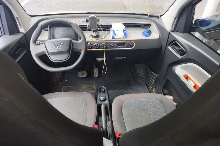 Used Wuling Hongguang MINIEV 2020 Freedom Version Lithium Iron Phosphate
