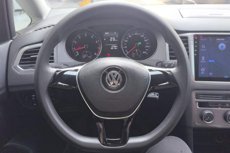 Used Volkswagen Golf Sportsvan 2016 1.6L Automatic Comfort Model
