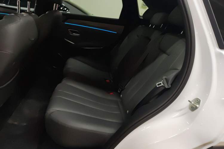 Used BYD Song L DM-i 2026 Model 200KM Superior Version
