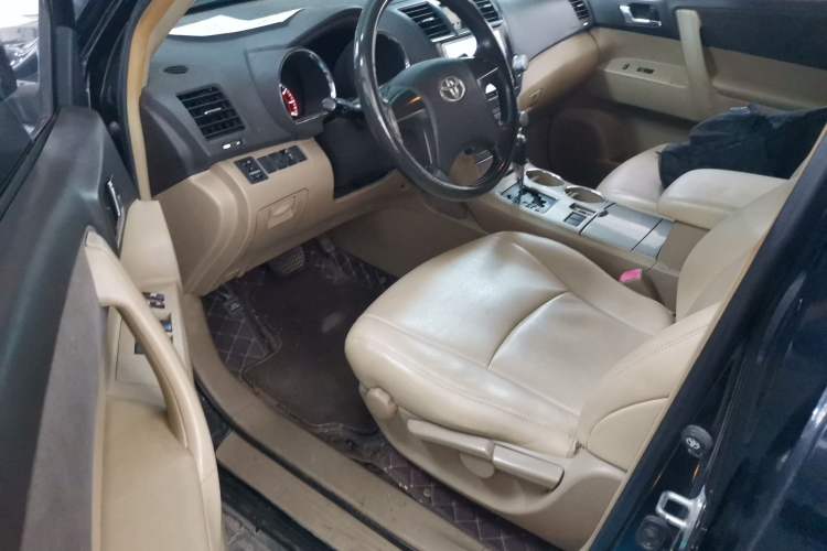 Used Toyota Highlander 2012 2.7L 2WD 5-Seater Elite Edition
