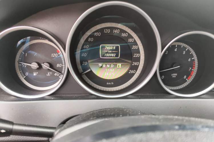 Used Mercedes-Benz C-Class 2010 C 180K Classic model