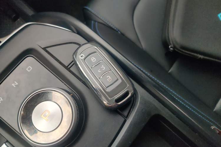 Used Geely Auto Emgrand New Energy 2022 EV Pro Ride-Hailing Version Ternary Lithium Vehicle Key