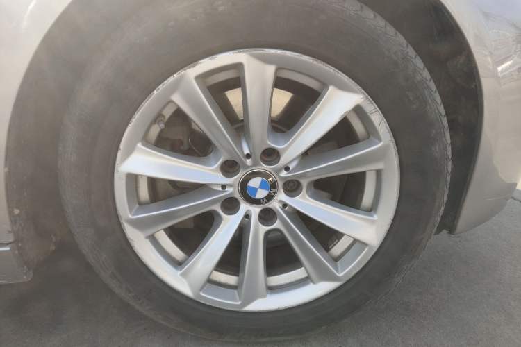 Used BMW 5 Series 2012 523Li Luxury Model
