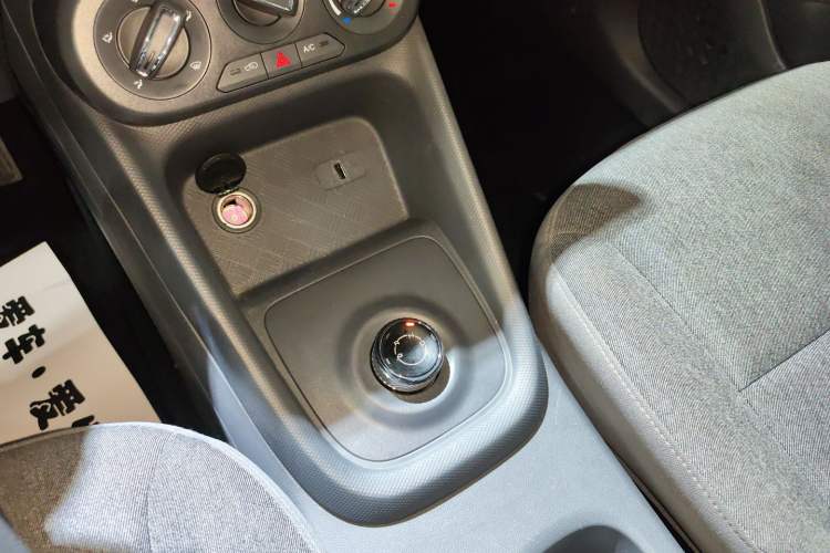 Used Wuling Hongguang New Energy 2024 All-Electric Model 300KM Standard Version