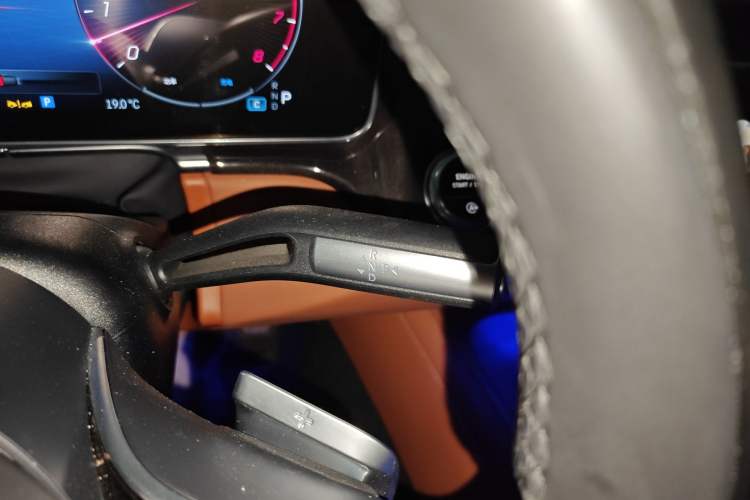 Used Mercedes-Benz Maybach S-Class 2023 S 480 4MATIC Gear Lever