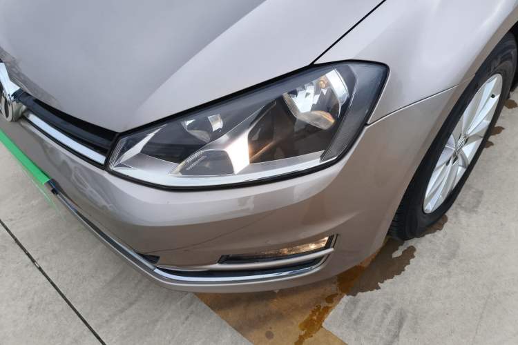 Used Volkswagen Golf 2016 1.6L Automatic Fashion Model
