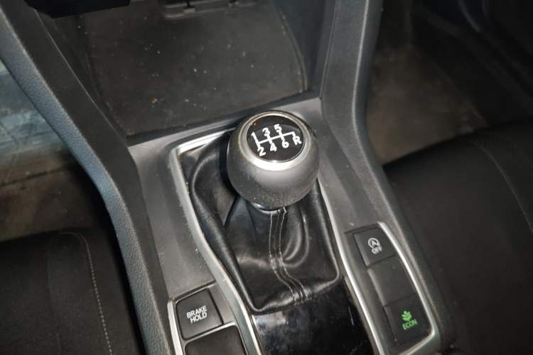 Used Honda Civic 2016 220TURBO Manual Luxury Edition Gear Lever