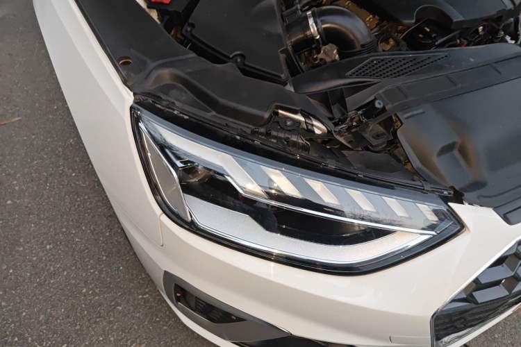 Used Audi A4L 2020 40 TFSI Fashion Dynamic Model Right Front Headlight