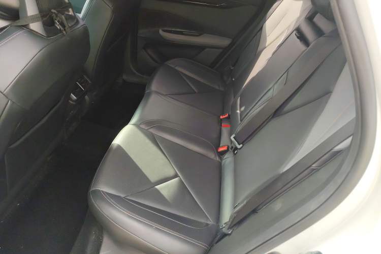 Used Changan UNI-V 2022 1.5T Prestige Version
