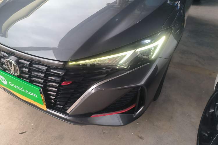 Used CHANGAN Eado 2022 PLUS Blue Whale NE 1.4T GDI DCT Prestige Edition Left Front Headlight