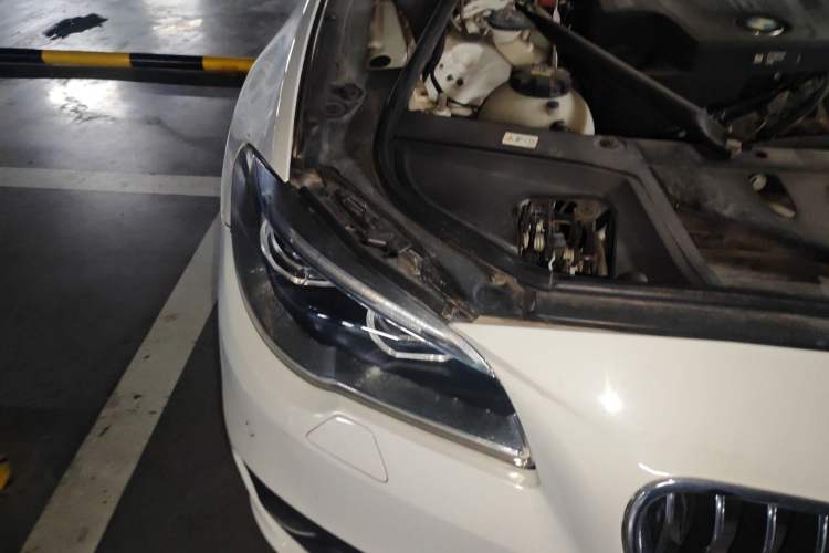 Used BMW 5 Series 2014 520Li Elegant Model
