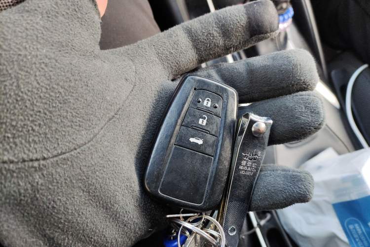 Used Toyota Levin 2022 Dual-Engine 1.8H E-CVT Luxury Edition Vehicle Key