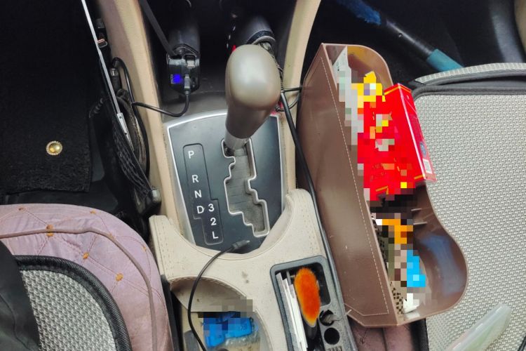 Used Hyundai Verna (older generation) 2010 Sedan 1.4L Automatic Comfort Model GS Gear Lever