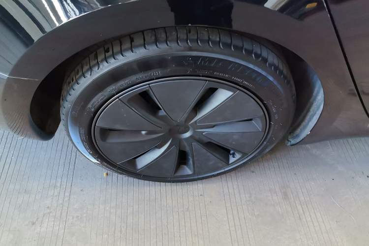 Used Tesla Model 3 2023 Rear-Wheel-Drive Version