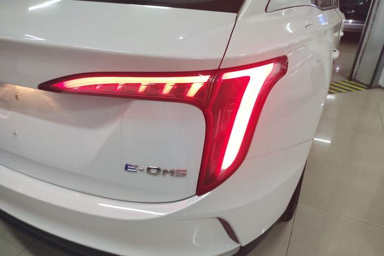 Used Hongqi E-QM5 2023 Revised Version Basic Travel Edition Exterior 3