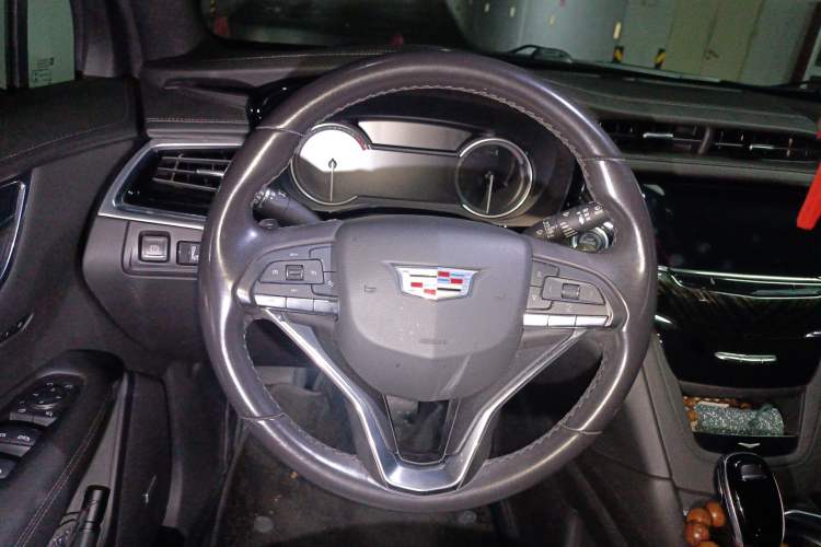 Used Cadillac XT6 2020 28T Six-Seater Four-Wheel-Drive Luxury Version
