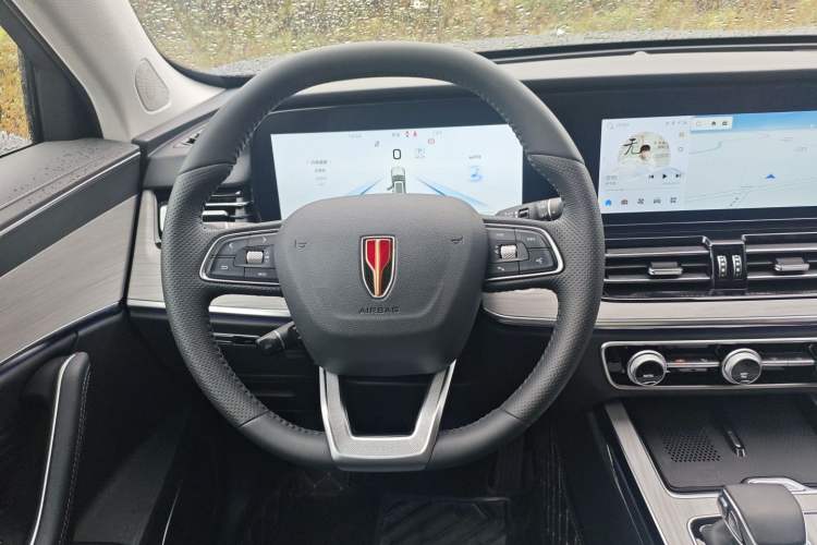 Used Hongqi HS5 2025 2.0T Two-Wheel Drive Flagship Pro Edition
