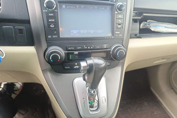 Used Honda CR-V 2010 2.4L automatic four-wheel drive luxury version